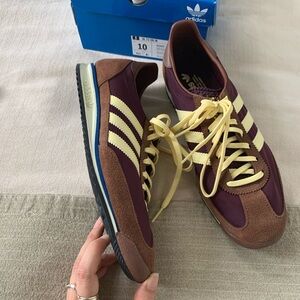 Adidas SL 72